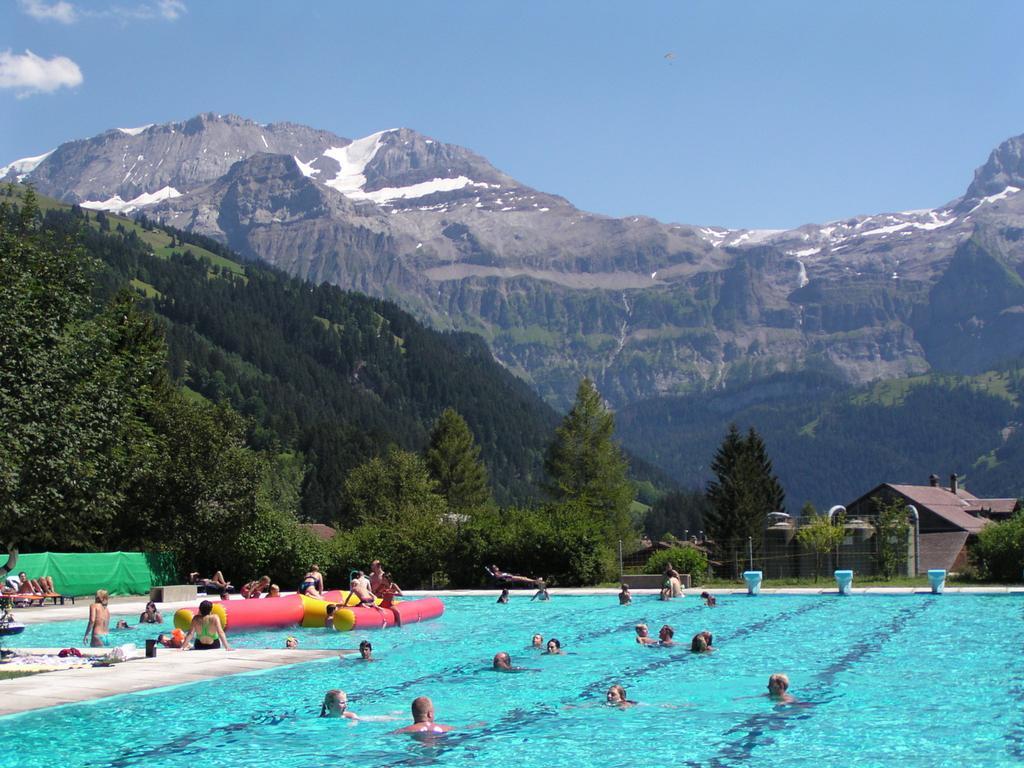 Hotel Sternen Lenk Exteriör bild